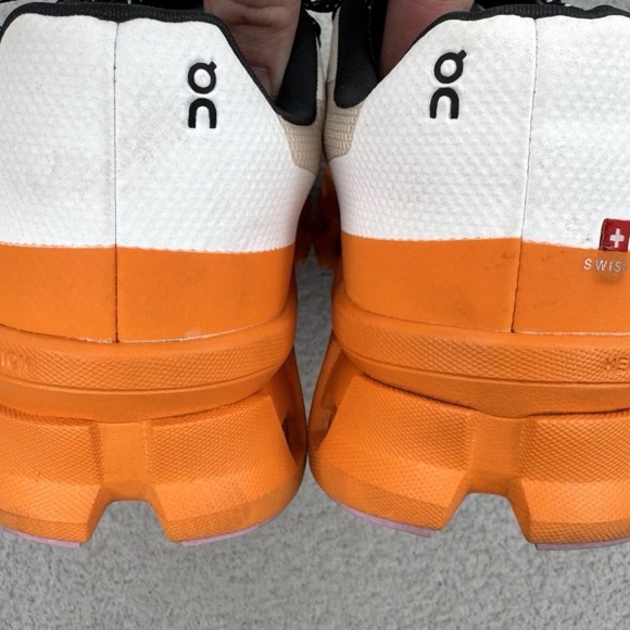 ON RUNNING CLOUDMONSTER SIZE 8.5 WOMENS FAWN/TUMERIC - Picture 9 of 12